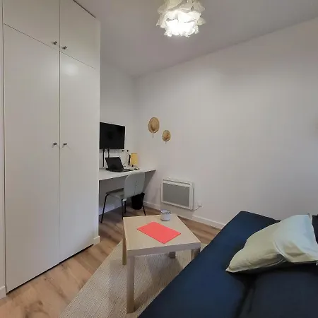 Appartement Le Nagi : Beau Studio Avec Patio Privatif Rouen