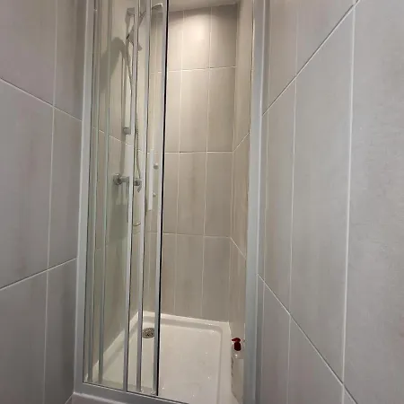 Le Nagi : Beau Studio Avec Patio Privatif Appartement *